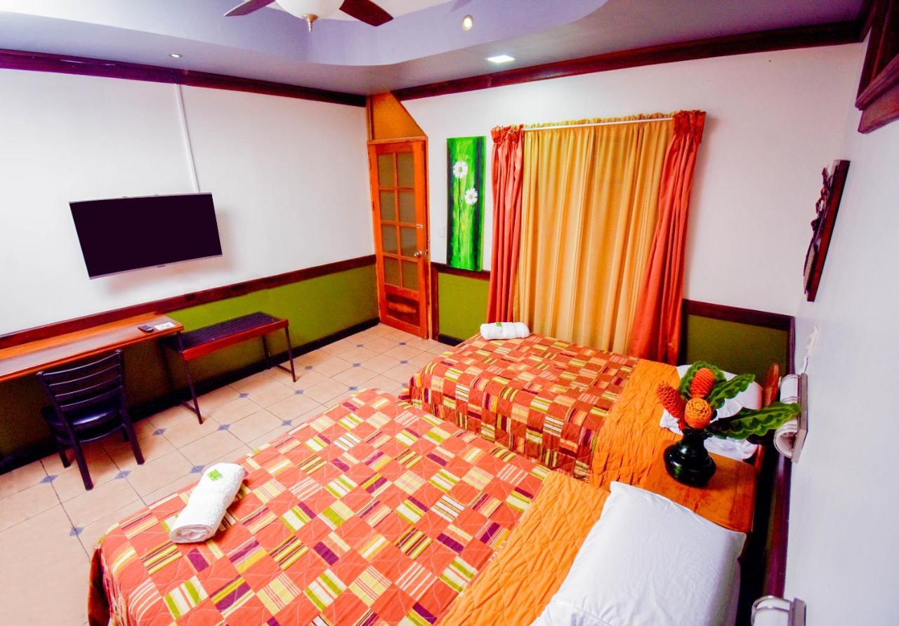 |Hotel Riviera Sabalito Buitenkant foto