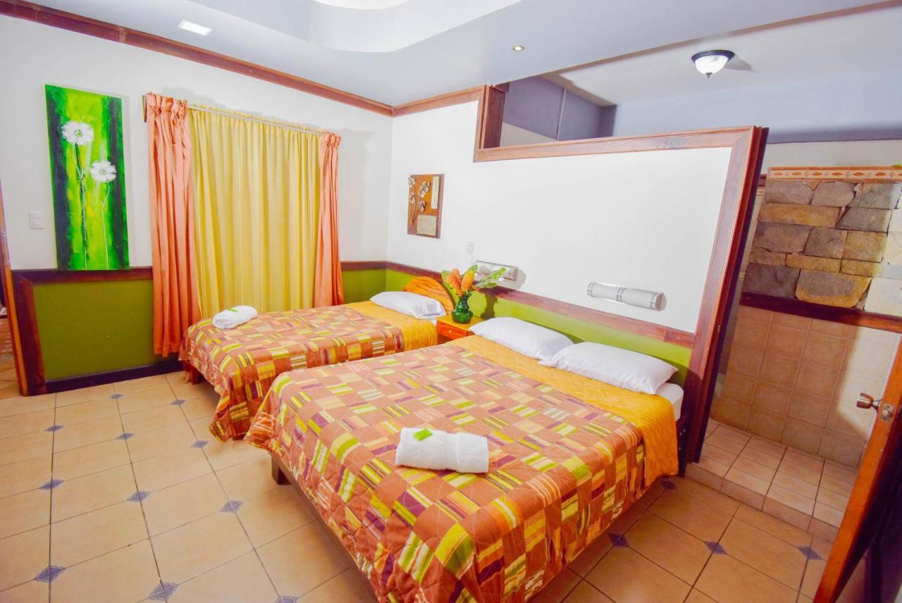 |Hotel Riviera Sabalito Buitenkant foto